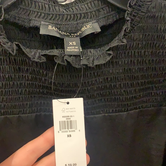 Banana republic black top - Picture 2 of 2
